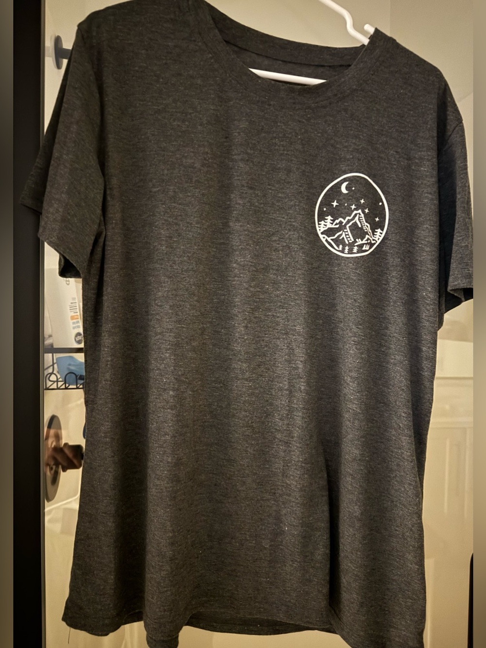 Women’s Graphic Short Sleeve Shirts (Lot of 3) - Size XLarge - Picture 4 of 5